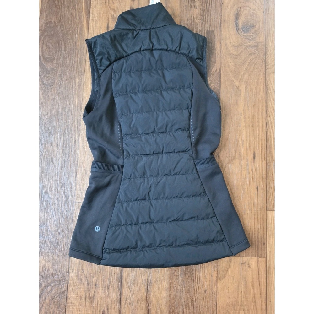 Lululemon Womens Goose Down Puffer Vest, Winter Wear, Zip-Up Size XS, Black - Picture 4 of 4